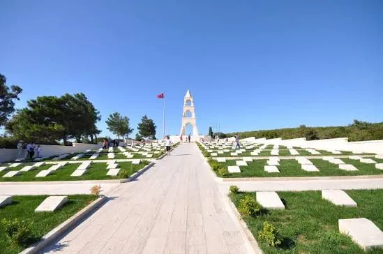 BİR DESTANIN İZİNDE ŞEHİTLERİMİZİN HUZURUNDA:  ÇANAKKALE ŞEHİTLİK TURU