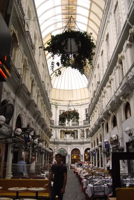 İSTANBUL’UN SARAYLARINDAN TARİHİ SOKAKLARINA BİR YOLCULUK