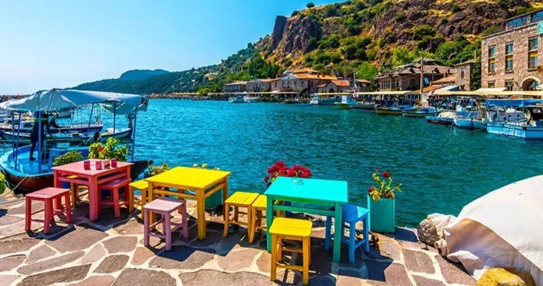 İZMİR'İN KALBİNE EGE'NİN MAVİLİKLERİNE YOLCULUK: İZMİR TURU