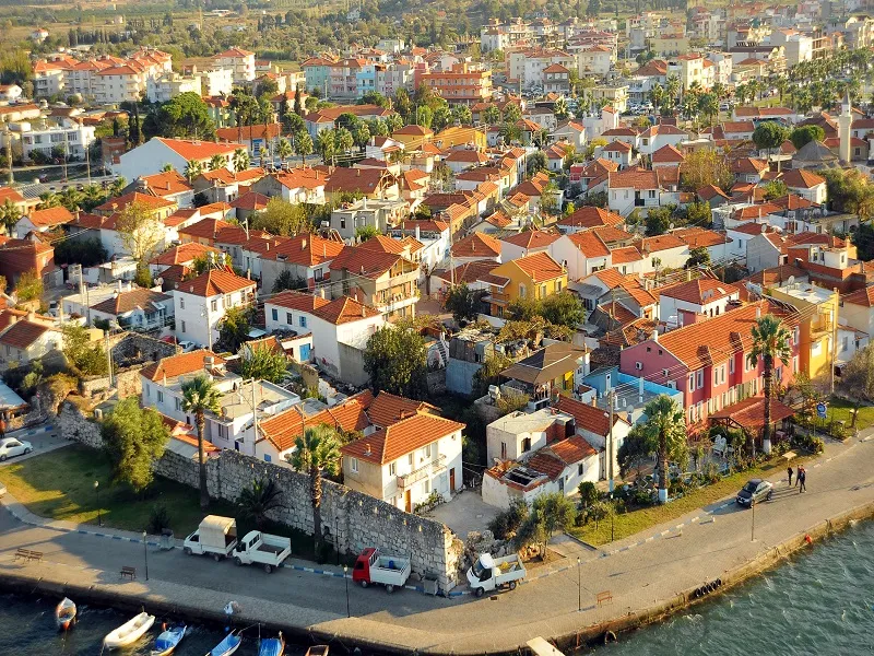İZMİR'İN KALBİNE EGE'NİN MAVİLİKLERİNE YOLCULUK: İZMİR TURU